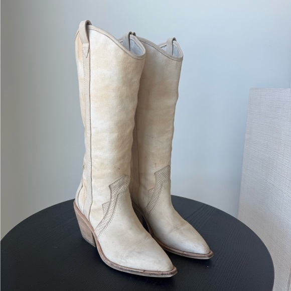 Dolce Vita Cream Heeled Boots - Picture 2 of 4